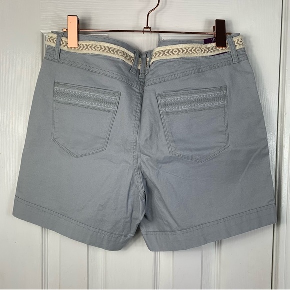 Gloria Vanderbilt Marisa Belted Shorts Gray Size 10 - Picture 2 of 4